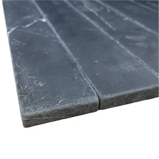 Nero Marquina Tumbled 2x18 in situ