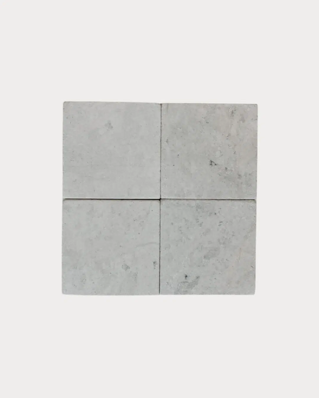 Thala Grey vieilli 4×4 — Thala Grey